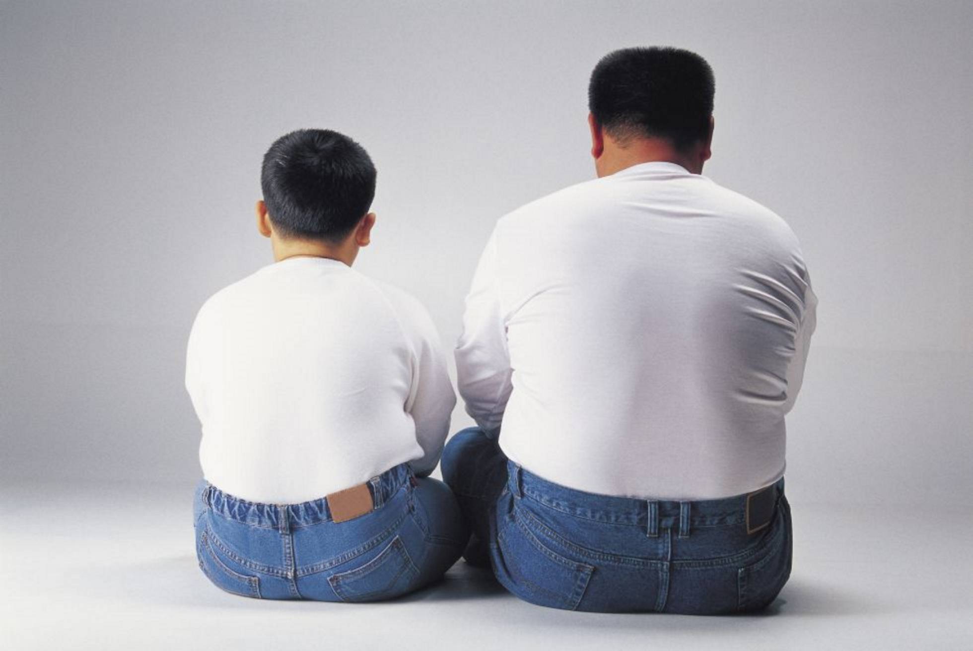 Склонны к ожирению. Люди склонные к полноте. Ожирение наследственность. Генетическая предрасположенность к ожирению.
